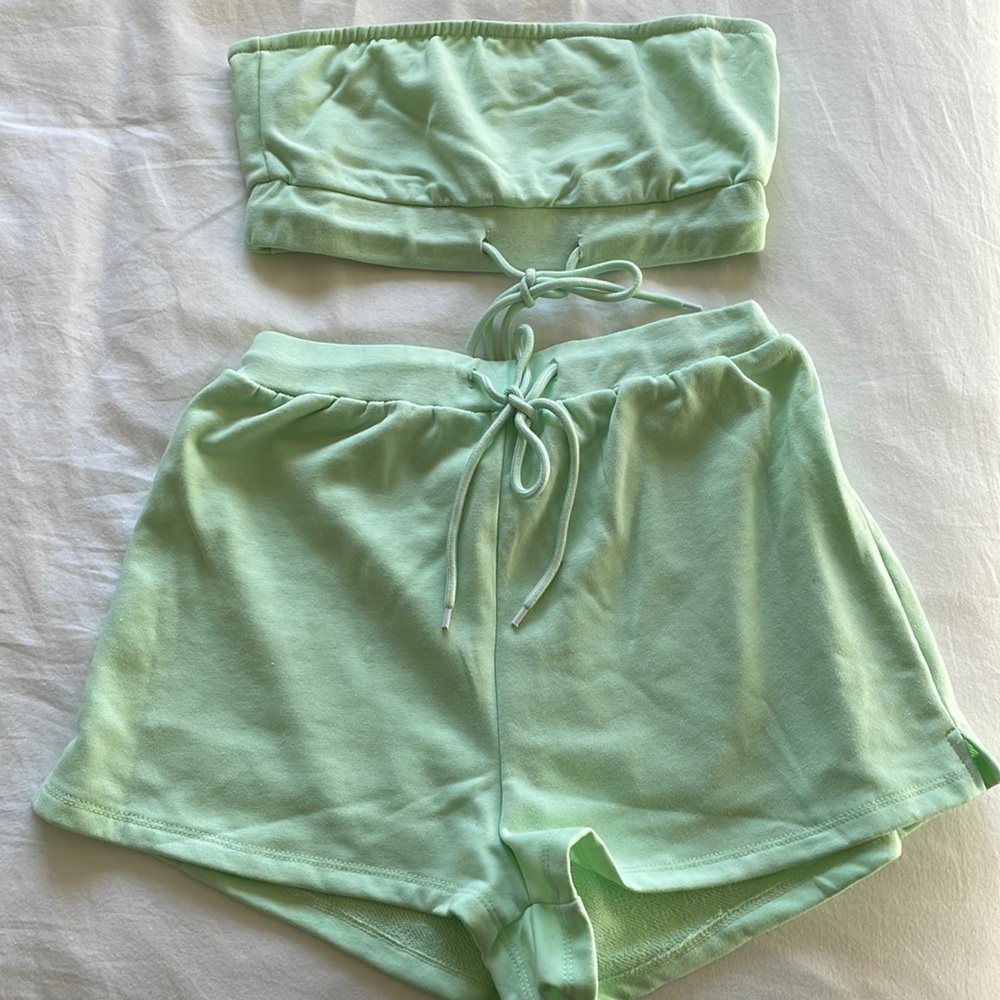 Princess Polly set